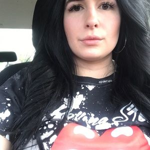 Meet your Posher, Alina